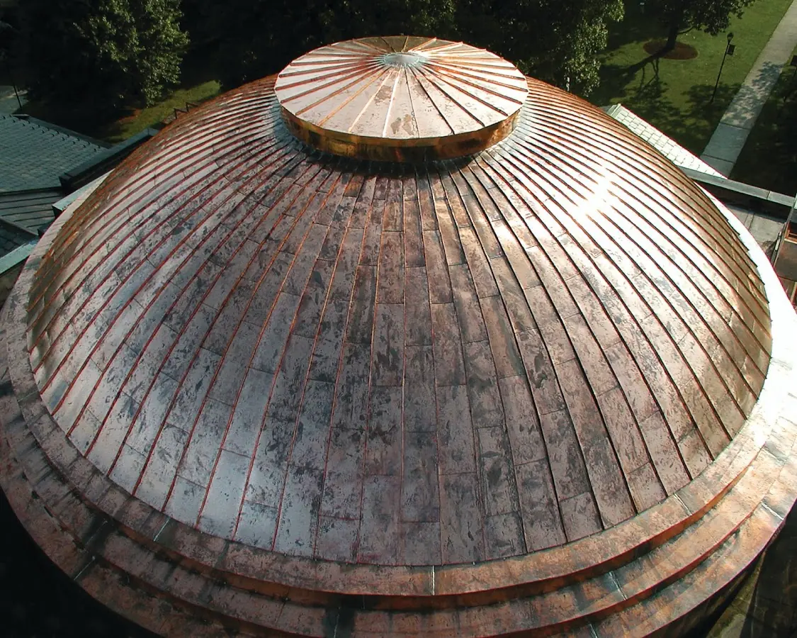 Craftsman Roofing crew installing a new roof in Lake Oswego